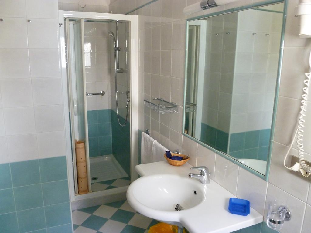 Hotel Miramare Caorle Habitación foto